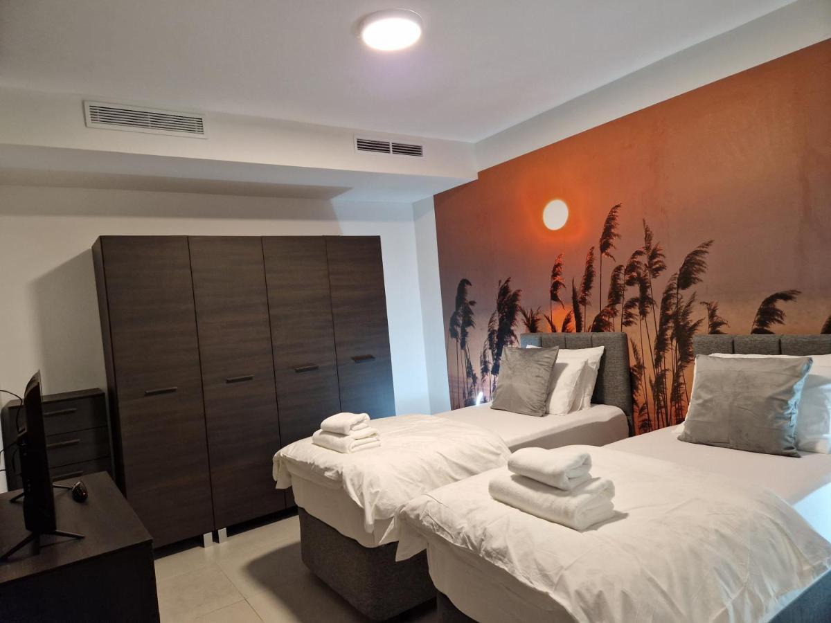 Korzo Suites St. Julian'S Exterior photo
